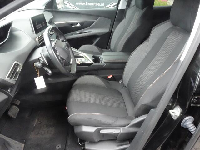 Peugeot 3008 1.2 PureTech Allure Autom