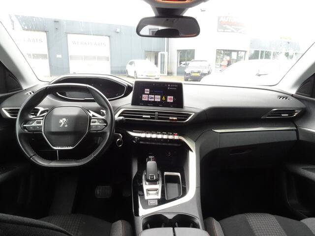 Peugeot 3008 1.2 PureTech Allure Autom