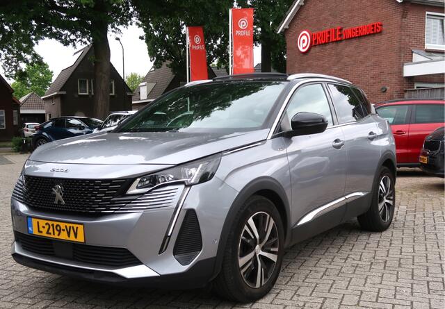 Peugeot 3008 1.6-16v * GT * AUTOMAAT * Nieuw Geleverd en geheel Onderhouden * Alcantara / Leder Interieur * OpenSchuifdak / Panoramadak * Night Nacht Vision * Trekhaak * 1.500 Kg Trekvermogen * Navigatie * Dodehoeksensoren * Voor- en Achter Parkeer Camera * Vingerhoet