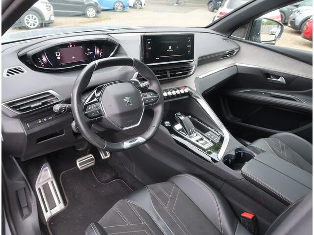 Peugeot 3008 1.6-16v * GT * AUTOMAAT * Nieuw Geleverd en geheel Onderhouden * Alcantara / Leder Interieur * OpenSchuifdak / Panoramadak * Night Nacht Vision * Trekhaak * 1.500 Kg Trekvermogen * Navigatie * Dodehoeksensoren * Voor- en Achter Parkeer Camera * Vingerhoet