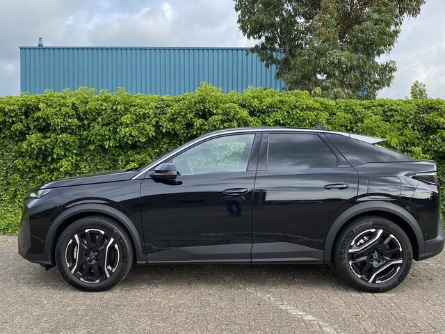 Peugeot 3008 Plug-In Hybrid 195pk Allure | Nu te ervaren bij Haaima | tot 87km volledig elektrisch | 7,4kW boordlader | Trekhaak | Navigatie | Camera voor & achter