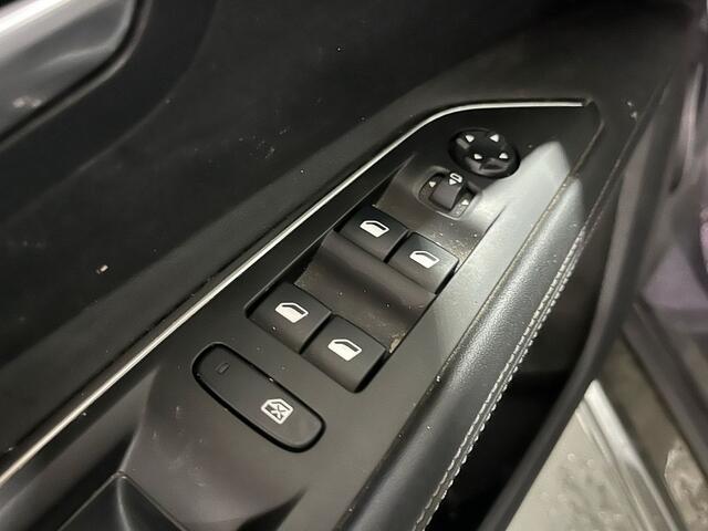 Peugeot 3008 1.2 BL Premium Navi Trekhaak 19 Inch
