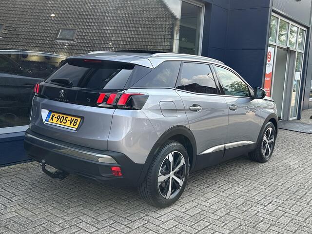 Peugeot 3008 1.5 BlueHDi Allure 130PK | Trekhaak 1500 KG | Panorama Schuif-/Kanteldak | Navigatie | Camera | Cruise Control | Hoge Zitpositie | Climate Control | Keyless Entry |