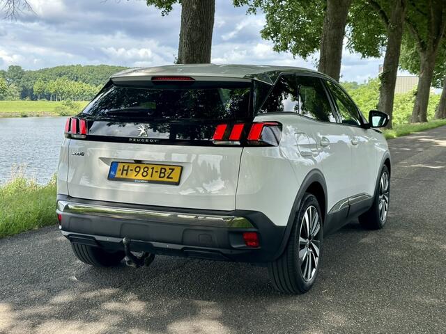 Peugeot 3008 1.2 PureTech Blue Lease Premium | Automaat | Carplay | Trekhaak | DAB