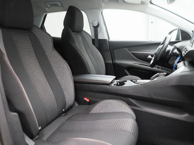 Peugeot 3008 1.2 PureTech 130 PK Automaat Active | CAMERA | CARPLAY