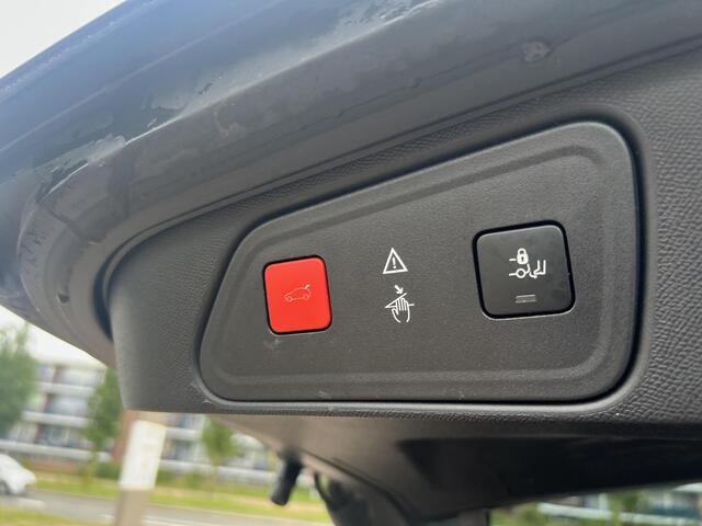 Peugeot 3008 1.6 PureTech Blue Lease Premium 180pk/Navi/Camera/18"Velgen/Elektrische Klep/GEEN AFLEVERKOSTEN