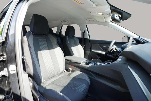 Peugeot 3008 1.2 PureTech Blue Lease Executive