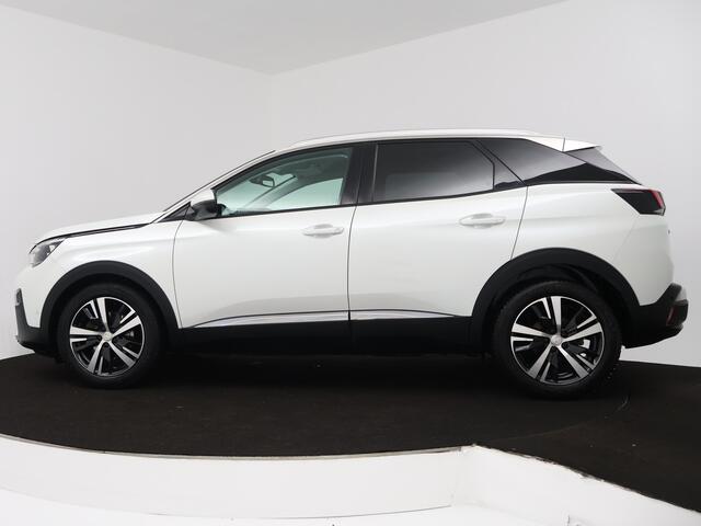 Peugeot 3008 1.2 PureTech Allure | Lederen Bekleding | 18 Inch Velgen | Cruise Control | Parkeerhulp | USB aansluiting | NL Auto | NAP |