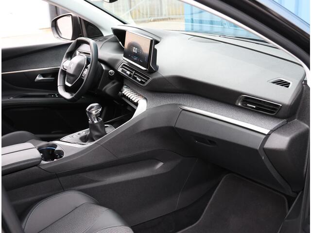 Peugeot 3008 130PK Allure | AppleCarplay&AndroidAuto | Cruise Control | Camera | Electrische klep | Dodehoekdetectie | Navigatie | FULL LED | Keyless | Privacy Glass |