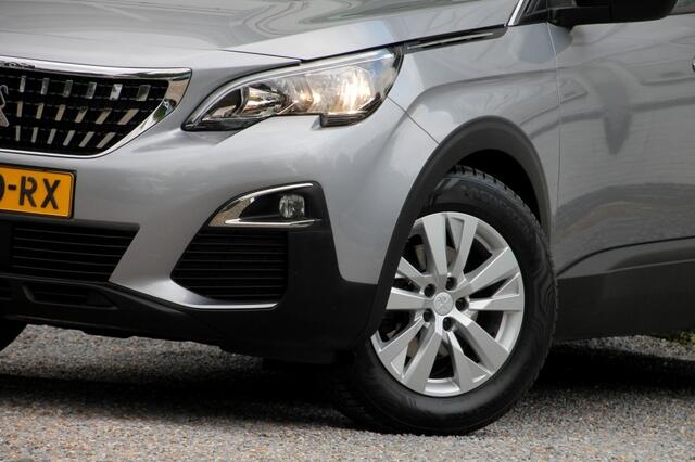 Peugeot 3008 1.2 PureTech Blue Lease Executive - 131 pk **Navi