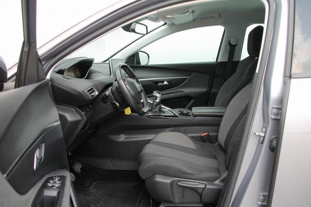 Peugeot 3008 1.2 PureTech Blue Lease Executive - 131 pk **Navi