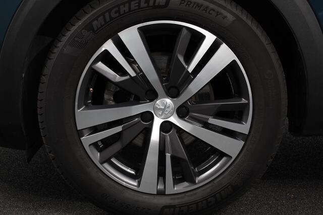 Peugeot 3008 1.2 PureTech 130pk Automaat Allure Peugeot 3008 1.2 PureTech 130pk EAT8 / AUTOMAAT Allure | Navigatie | Climate Control | Lichtmetalen velgen | Parkeer sensoren