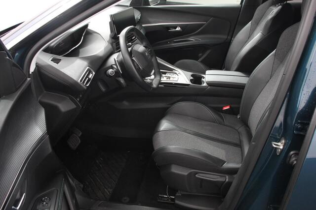 Peugeot 3008 1.2 PureTech 130pk Automaat Allure Peugeot 3008 1.2 PureTech 130pk EAT8 / AUTOMAAT Allure | Navigatie | Climate Control | Lichtmetalen velgen | Parkeer sensoren