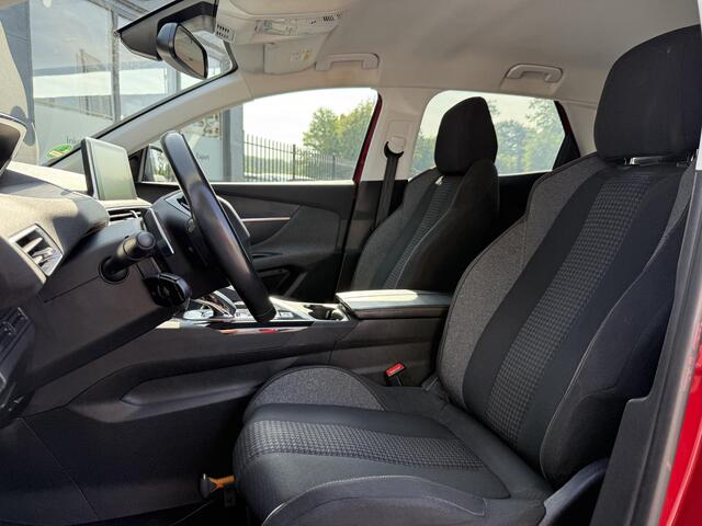 Peugeot 3008 1.2 PureTech Blue Lease Executive Automaat,Navi,Clima,Cruise,Camera,Trekhaak,131pk,Apple Carplay,N.A.P,APK tot 01-2026