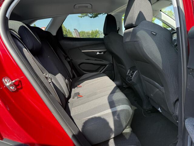Peugeot 3008 1.2 PureTech Blue Lease Executive Automaat,Navi,Clima,Cruise,Camera,Trekhaak,131pk,Apple Carplay,N.A.P,APK tot 01-2026