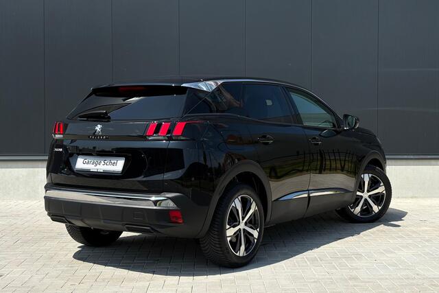 Peugeot 3008 1.2 PureTech Allure 130pk - Navi - LED - Carplay - Stoelverwarming - Rijklaar