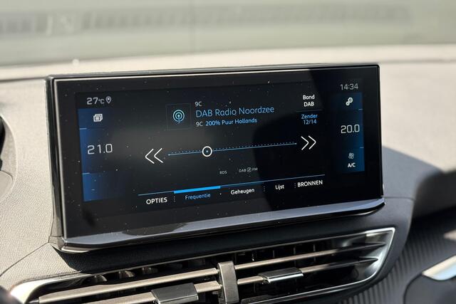 Peugeot 3008 1.2 PureTech Allure 130pk - Navi - LED - Carplay - Stoelverwarming - Rijklaar
