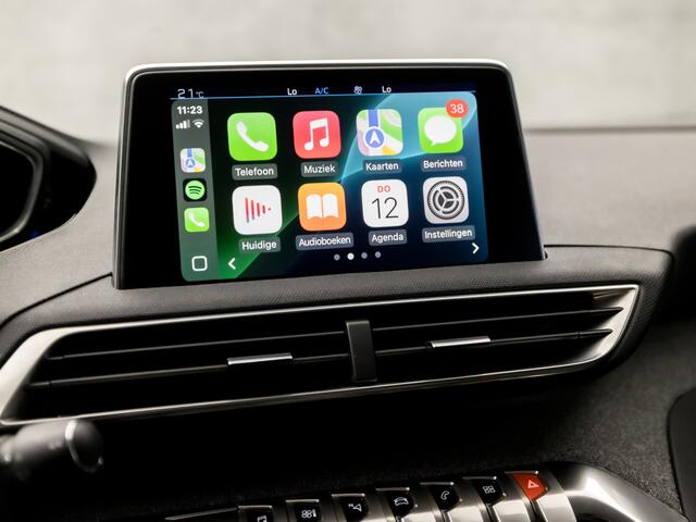 Peugeot 3008 1.2 PureTech Sport Automaat (APPLE CARPLAY, GROOT NAVI, 360 CAMERA, TREKHAAK, LEDER, KEYLESS, SPORTSTOELEN, CRUISE, GETINT GLAS, NIEUWE APK, NIEUWSTAAT)