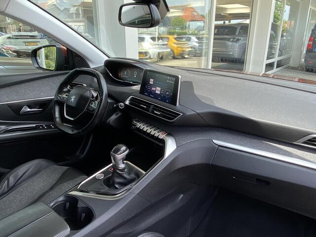 Peugeot 3008 1.6 BlueHDi Blue Lease Premium | Dealeronderhouden | Elektr. achterklep | Achteruitrijcamera | Apple Carplay/Android Auto | Afneembare trekhaak