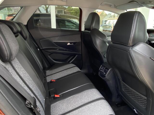 Peugeot 3008 1.6 BlueHDi Blue Lease Premium | Dealeronderhouden | Elektr. achterklep | Achteruitrijcamera | Apple Carplay/Android Auto | Afneembare trekhaak