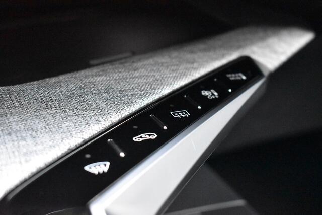 Peugeot 3008 Hybrid 136 EAT6 GT Nieuw Model | Alcantara | Navi | Airco | Drive assist 2.0 | Zeer compleet |