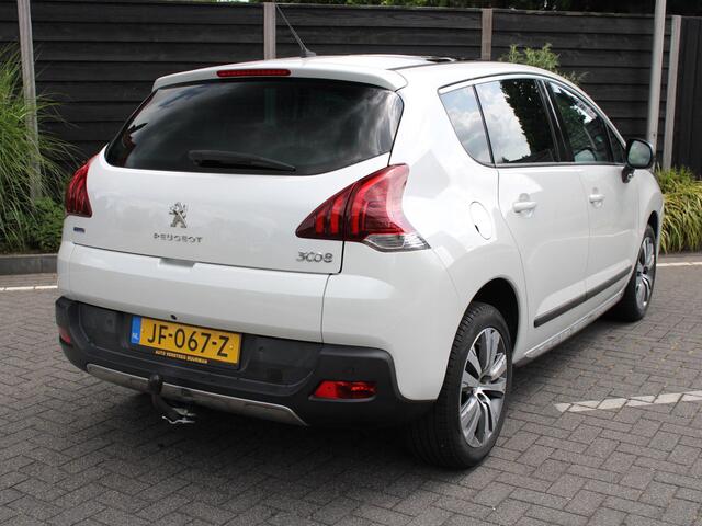 Peugeot 3008 Style 1.2 PureTech 130PK Trekhaak, Navigatie, Parkeersensoren, Cruise Control, Climate Control