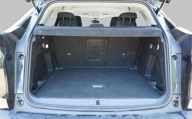 Peugeot 3008 1.2 PureTech Blue Lease Executive (131 PK) 1e-Eig. & Keurig-Onderh. BOVAG-Garantie. NL-Auto. Navigatie, Cruisecontrol, Parkeersensoren, Bluetooth, DAB, Lm-Velgen-17Inch, Privacy-Glas