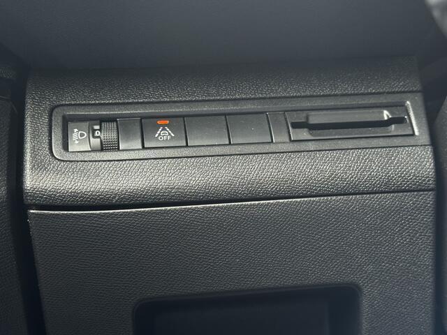 Peugeot 3008 1.2 PureTech GT Prijs Inclusief Onderhoud & 12 Maand BOVAG Garantie Navi | Camera | Apple Carplay