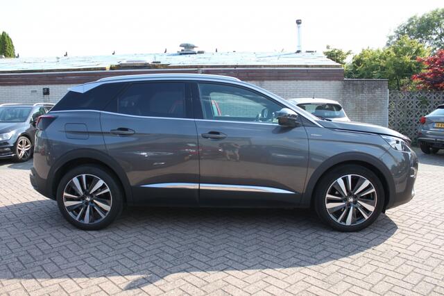 Peugeot 3008 1.2 PureT. GT Line, navi, 19 inch lm velgen, trekhaak afneembaar