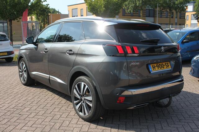 Peugeot 3008 1.2 PureT. GT Line, navi, 19 inch lm velgen, trekhaak afneembaar