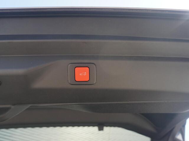Peugeot 3008 1.2 Hybrid 136 GT