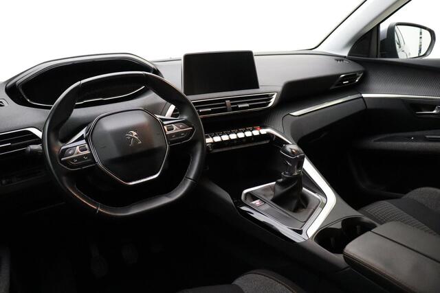 Peugeot 3008 PureTech 130 Blue Lease Executive | Navigatie | Apple Carplay/Android Auto | Trekhaak | Cruise & Climate Control | LM-velgen