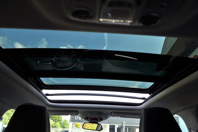 Peugeot 3008 1.2 Allure Aut. schuifd. LED pdc v+a cam inductieladen