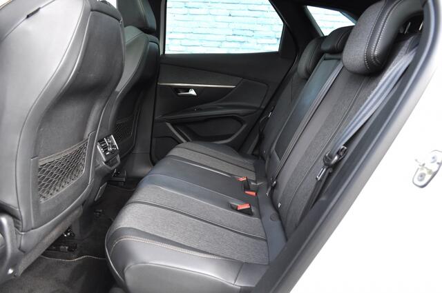 Peugeot 3008 1.2 GT Autom schd. adapcrc. keyless. ind.laden. LED