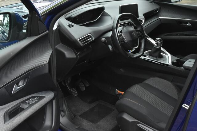 Peugeot 3008 1.2 131PK Blue Lease Executive. Navi, Org NL!!