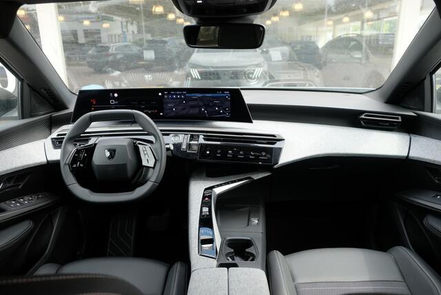 Peugeot 3008 1.2 Hybrid 136pk e-DCS6 Allure | Panoramic Navigation | Adaptive Cruise | Keyless | 360° Camera | Blind Spot | PDC | Winter Pakket