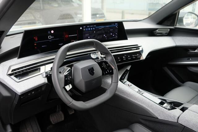 Peugeot 3008 1.2 Hybrid 136pk e-DCS6 Allure | Panoramic Navigation | Adaptive Cruise | Keyless | 360° Camera | Blind Spot | PDC | Winter Pakket