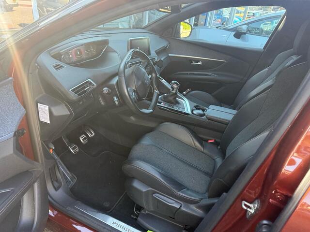Peugeot 3008 1.2 PureTech GT Line 130pk | Trekhaak | Achteruitrijcamera | 18 inch | Navigatie | Virtuele Cockpit