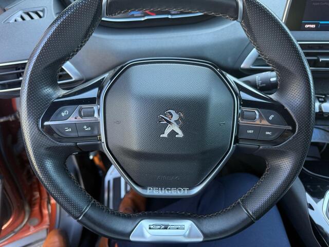 Peugeot 3008 1.2 PureTech GT Line 130pk | Trekhaak | Achteruitrijcamera | 18 inch | Navigatie | Virtuele Cockpit