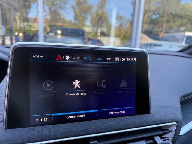 Peugeot 3008 1.2 PureTech GT Line 130pk | Trekhaak | Achteruitrijcamera | 18 inch | Navigatie | Virtuele Cockpit