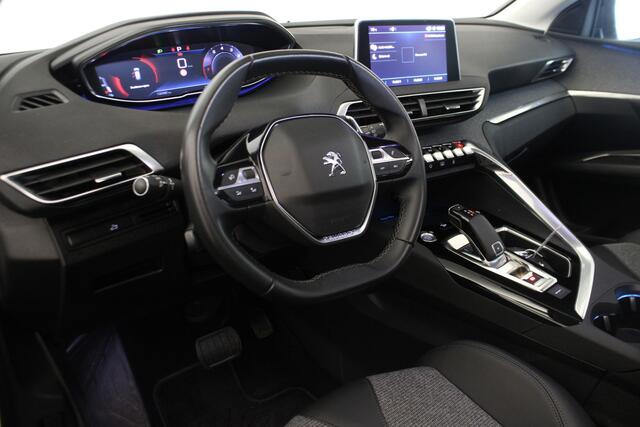 Peugeot 3008 1.2 PureTech Allure / PANO /
