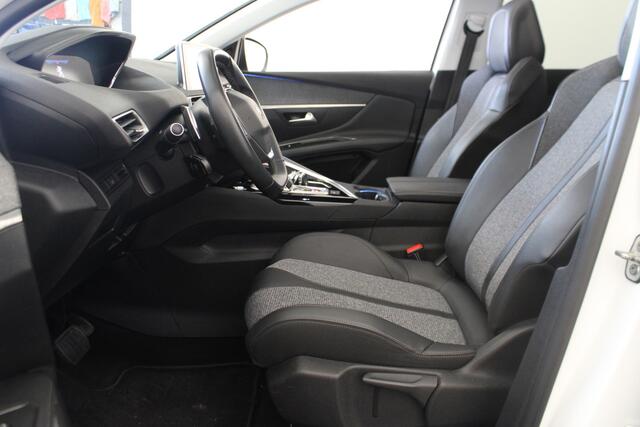 Peugeot 3008 1.2 PureTech Allure / PANO /