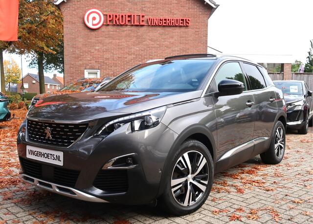 Peugeot 3008 * GT-Line * 130 Pk. Benzine * Open Schuifdak * 1/2 Lederen Interieur * Dodehoekbewaking * Navigatie * Climate & Cruise Control * L.M. Velgen * Keyless Entry & Start Button * Elektisch bed. Achterklap * Vingerhoets; Vierde Generatie, Eersteklas Service. AL