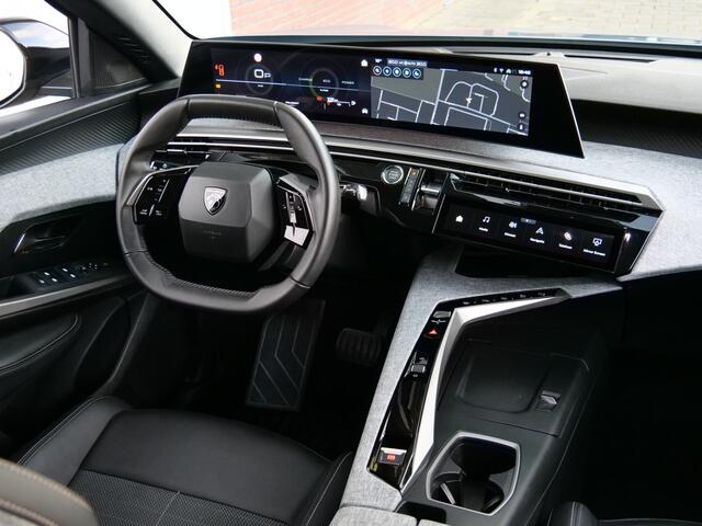 Peugeot 3008 1.2 Hybrid 136pk Allure Automaat Navigatie / Camera / 19 inch