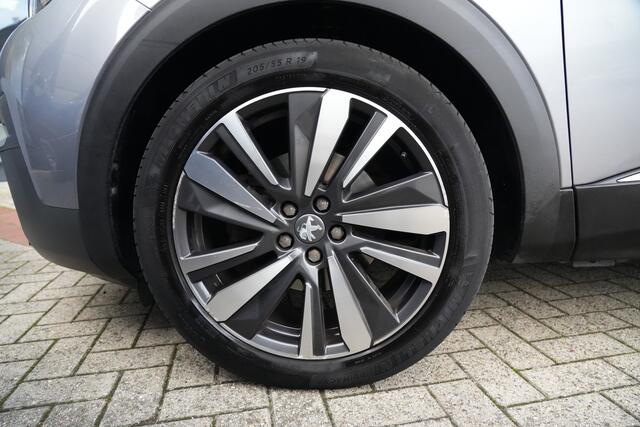 Peugeot 3008 1.2 PureTech Allure 131pk Panoramadak/Navigatie/360Camera