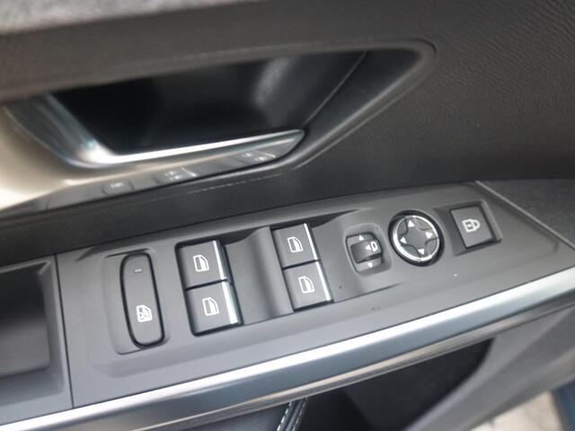 Peugeot 3008 e-3008 GT Avantage 210 73 kWh Leder interieur | Focal audio
