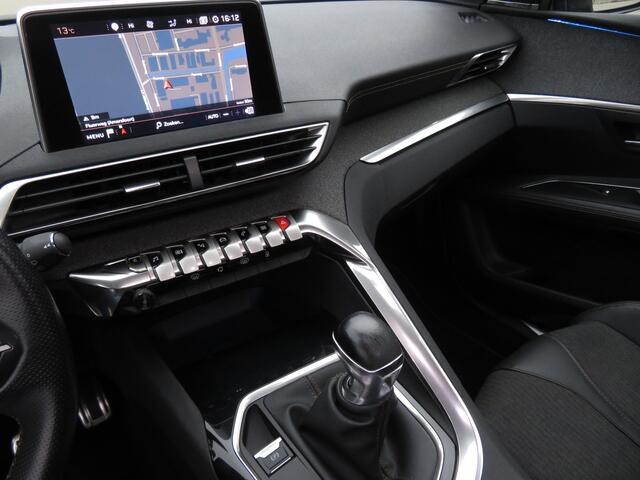 Peugeot 3008 1.2 PureTech GT Line Airco Cr-Control CarPlay Panoramadak