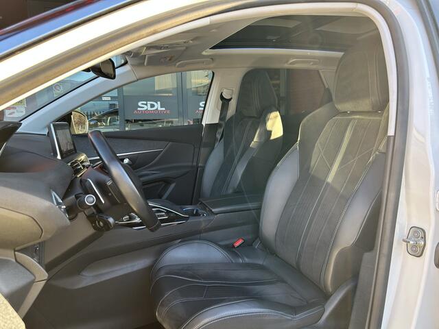 Peugeot 3008 1.2 PureTech Crossway 1e EIGENAAR!! // NAVI + CARPLAY // LED // PANO/SCHUIFKANTELDAK // CAMERA // TREKHAAK!!