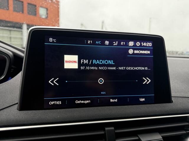 Peugeot 3008 BWJ 2017 1.2 PureTech 131 PK Blue Lease Executive TREKHAAK | CAMERA | CARPLAY + ANDROID | NAVI | CLIMA | CRUISE | LMV | PDC