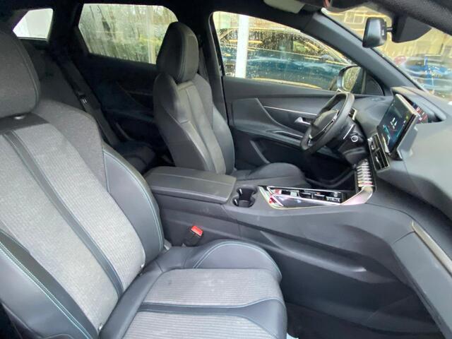 Peugeot 3008 1.6 HYbrid 180 Allure Pack Business | 19 inch | Automaat | Achteruitrij camera | Parkeersensoren | Navigatie